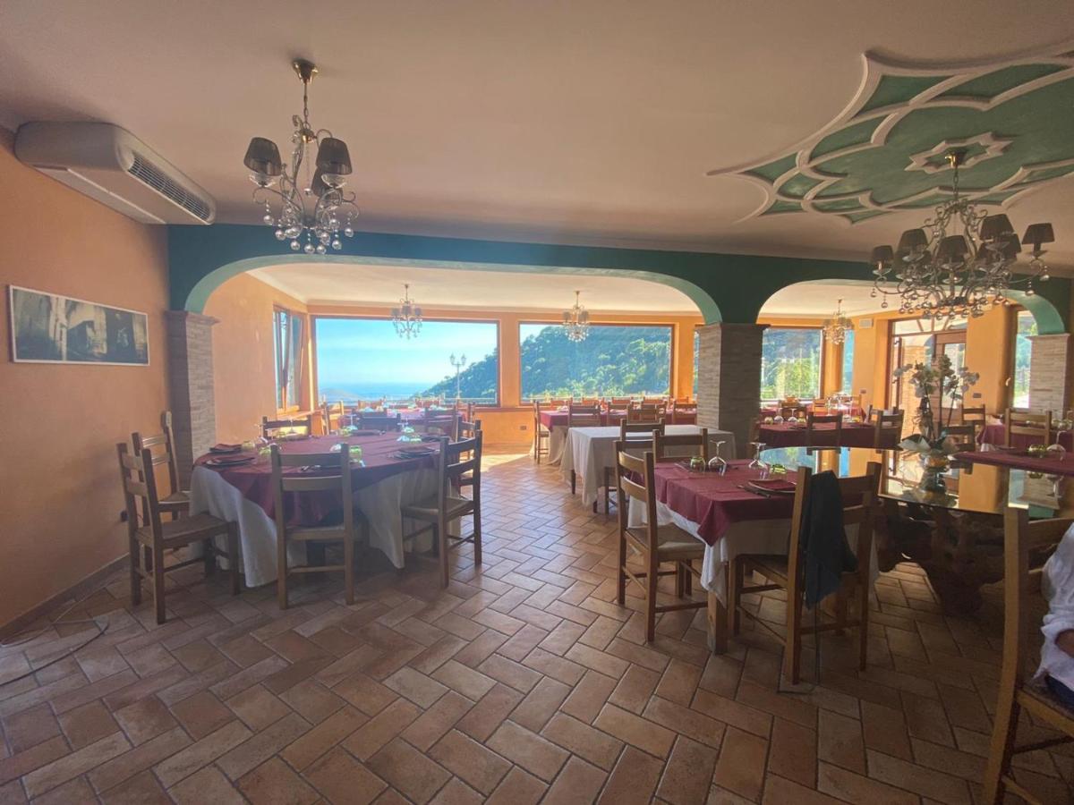 Agriturismo Collecammino Villa Lenola Luaran gambar