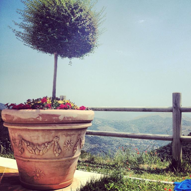 Agriturismo Collecammino Villa Lenola Luaran gambar