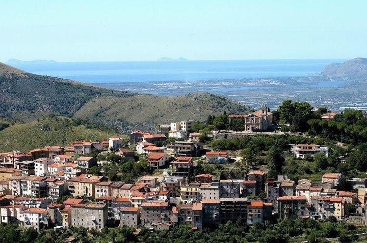 Agriturismo Collecammino Villa Lenola Luaran gambar